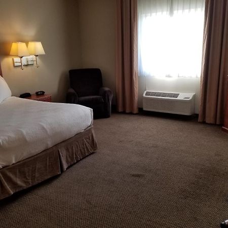 First Inn Suites Джермантаун Экстерьер фото