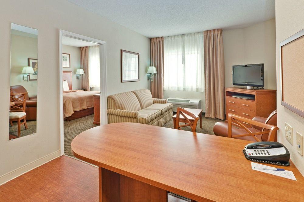 First Inn Suites Джермантаун Экстерьер фото