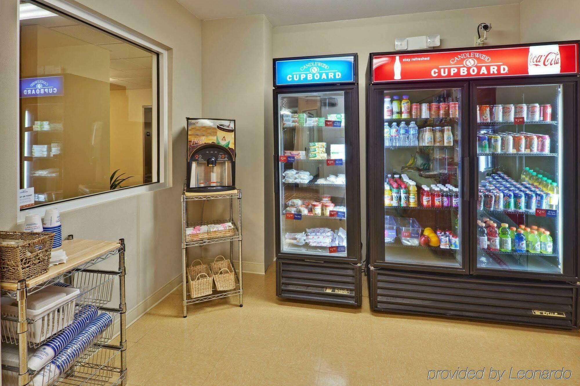 First Inn Suites Джермантаун Экстерьер фото