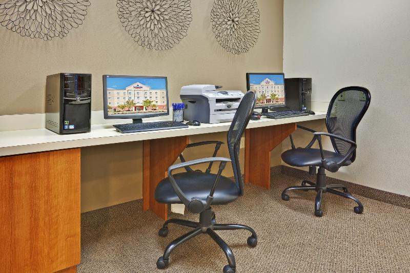 First Inn Suites Джермантаун Экстерьер фото